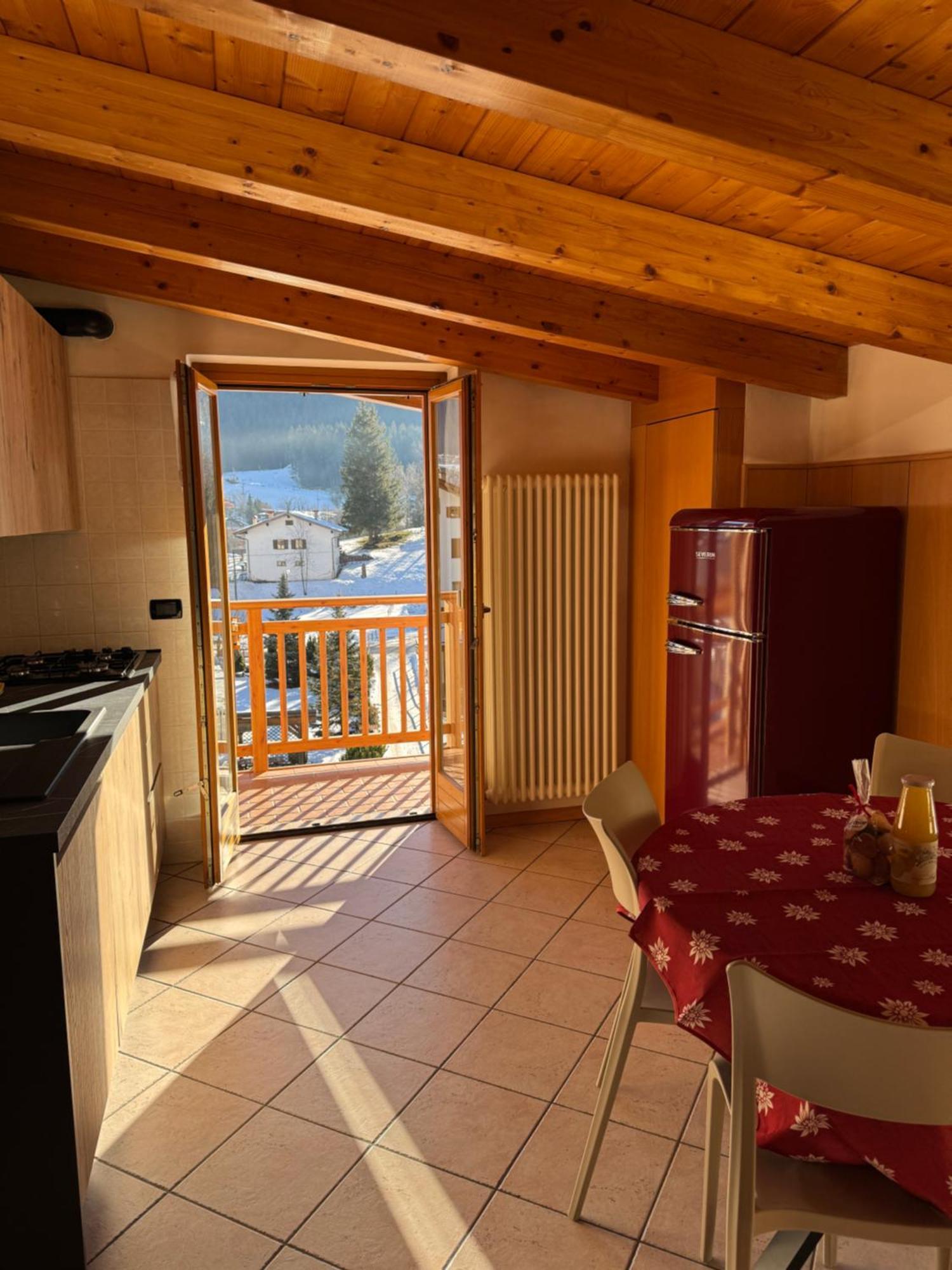 Bilocale Baciato Dal Sole Apartman Andalo Kültér fotó